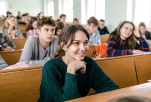 Куда поступить после 11 класса на бюджет